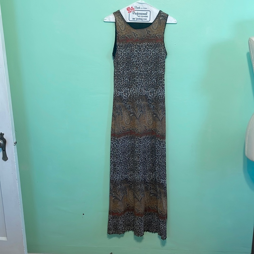 Floorlength body con tank dress from 2000s Y2K era size small.